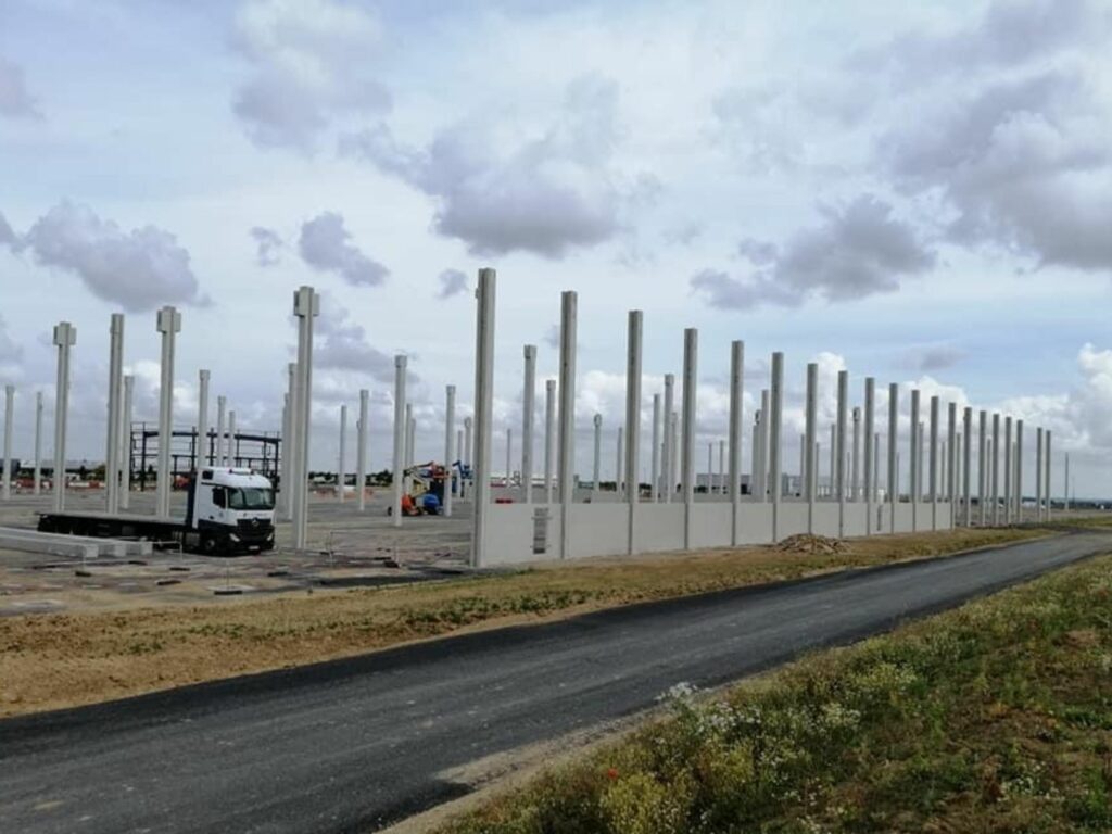 éléments préfabriqués béton : poteaux, poutres et longrines